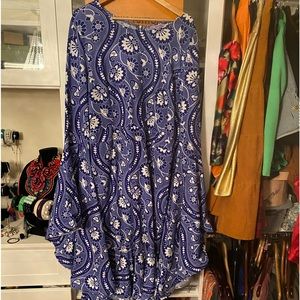 Brand New Blue Pailsey Hilow Dress size 3x fits size 20 perfectly!